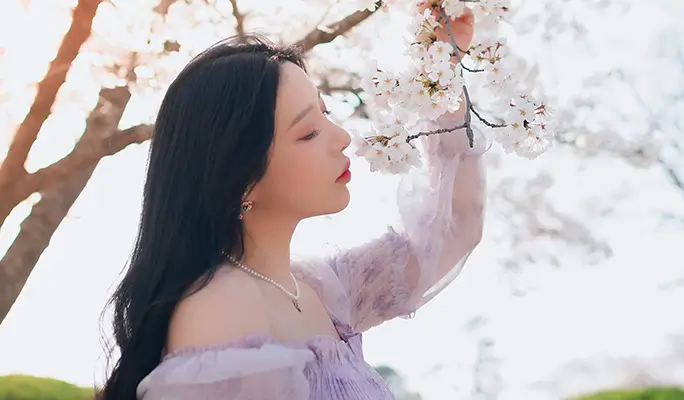 Seoul Travel Snap Photoshoot with a Professional English-speaking Photographer