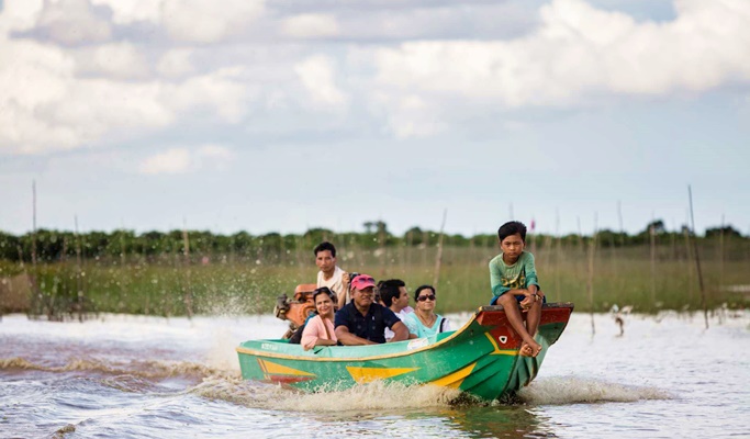 Siem Reap Kampong Phluk Floating Village Tour (Half Day)
