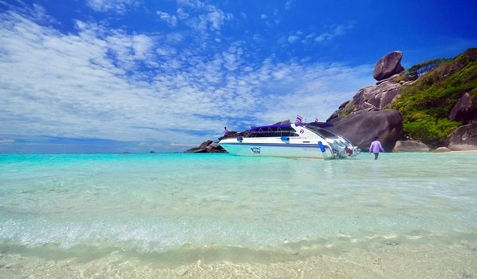 Similan Islands 1 Day Premium Tour by Speedboat (+Breakfast/Lunch/Snorkeling) - from Phuket (~mid May)
