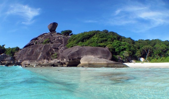 Similan Islands 1 Day Tour by Speedboat (+Lunch/Snorkeling) - from Phuket (~mid May)