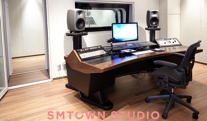 SMTOWN Studio Tour Special Package