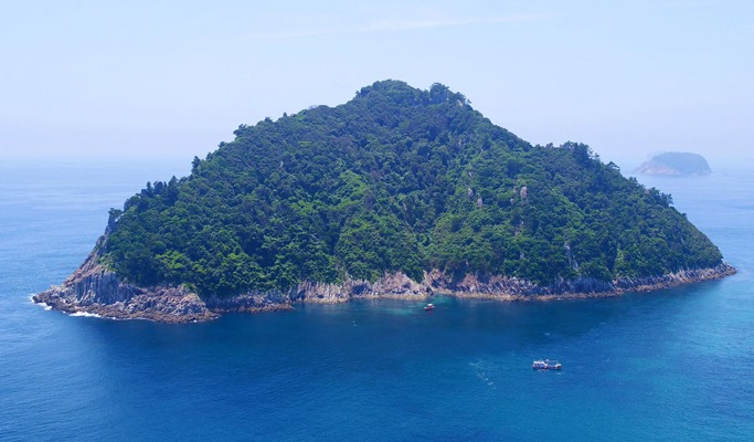 Snorkeling near Seopseom Island in Jeju