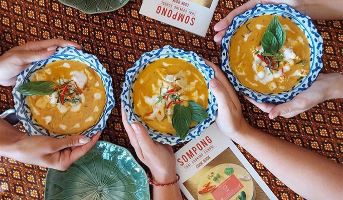 Home-Style Thai Cooking Class by Sompong Thai Cooking School in Bangkok (+ Market Tour option)