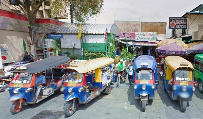 Bangkok Songkran Festival Tour: Wat Arun + Water Battle (Apr 13~15)