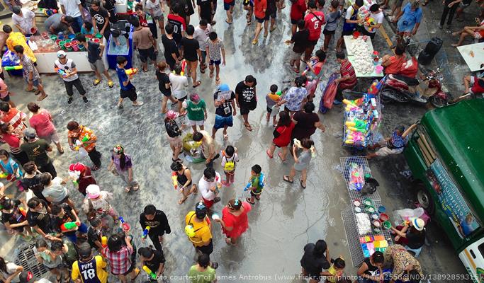 Bangkok Songkran Festival Tour: Canal Tour & Water Battle (Apr 13~15)