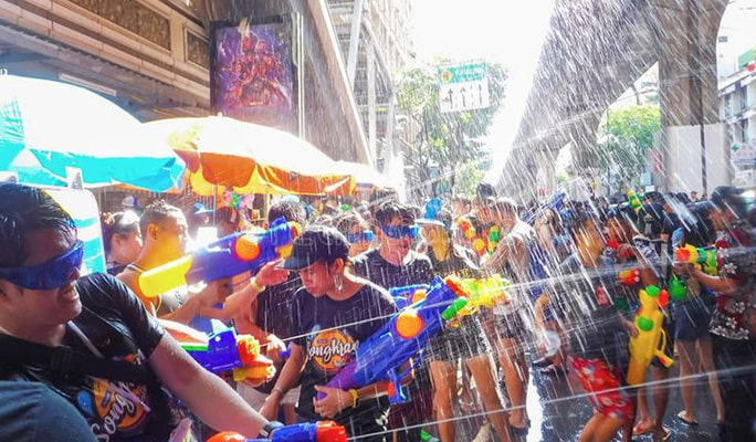 2025 Bangkok Songkran Tuk Tuk Pub Crawl (Apr 13 & 14)