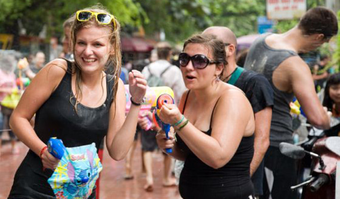 2025 Bangkok Songkran Tuk Tuk Pub Crawl (Apr 13 & 14)