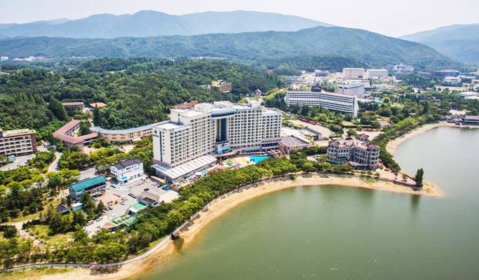 Sono Belle Gyeongju All Inclusive 2 Person Package: Room + Breakfast + Ocean Play Water Park + Coffee + Activities (+Seoul/Busan KTX Train option)