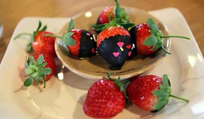 Strawberry Picking Experience in Yangpyeong