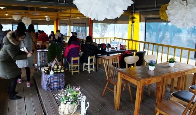 Strawberry Picking Experience in Yangpyeong