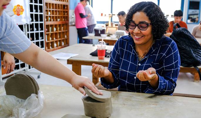 Make Your Own Ceramic Flute / Cup in Seoul