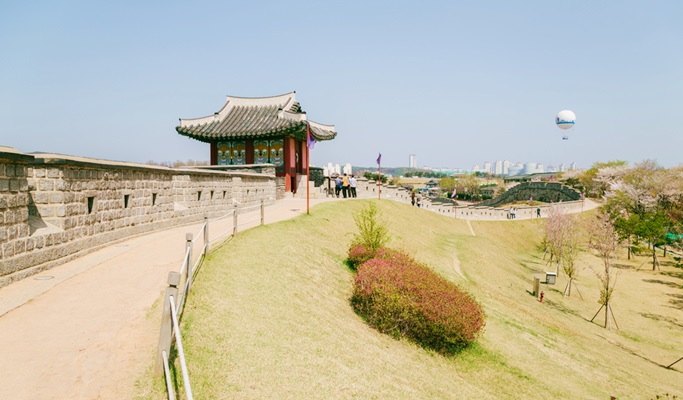 Gyeonggi-do 1 Day Trip from Seoul (4 Courses)