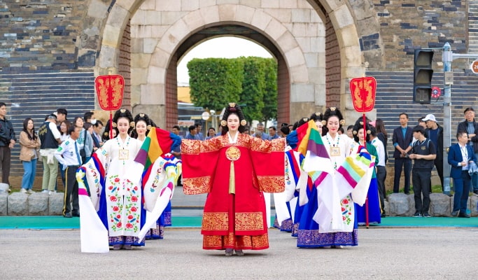 2025 Suwon Hwaseong Cultural Festival 1 Day Tour - from Seoul (Sept 27~Oct 4)