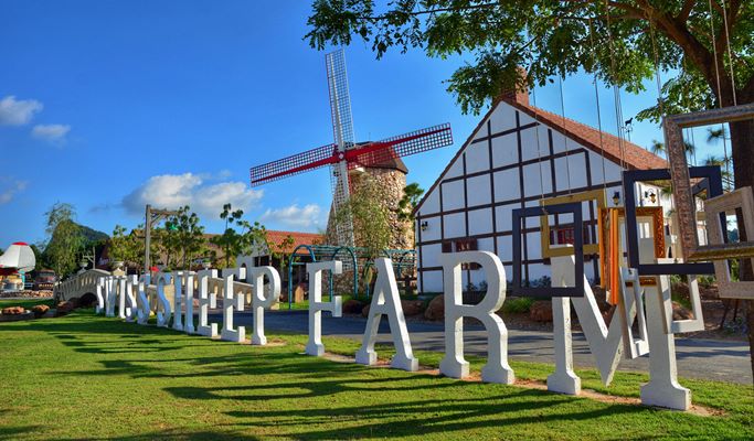Swiss Sheep Farm Pattaya Discount Ticket (+Private Transfer option)