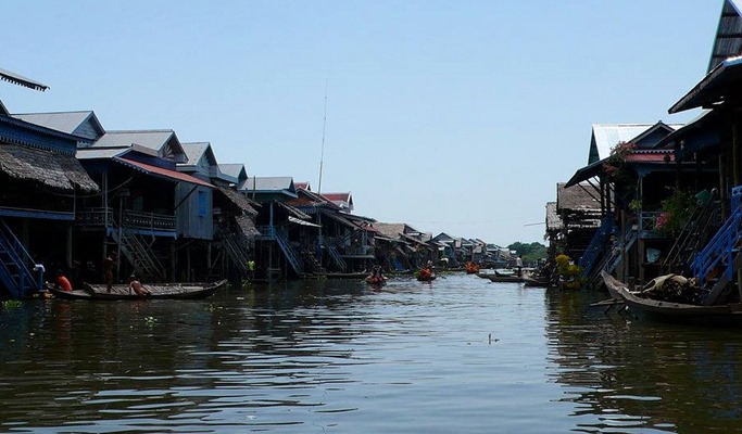Tonle Sap Lake Floating Village Sunset Tour by Boat (+ Buffet Dinner on Floating Restaurant) (Half Day)