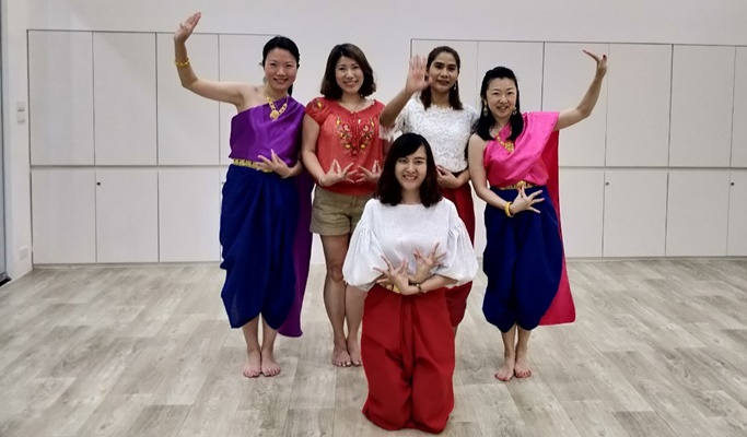 Thai Dance Class in Bangkok