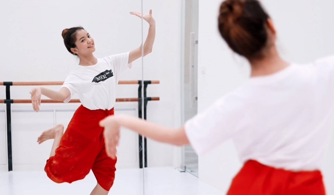 Thai Dance Class in Bangkok