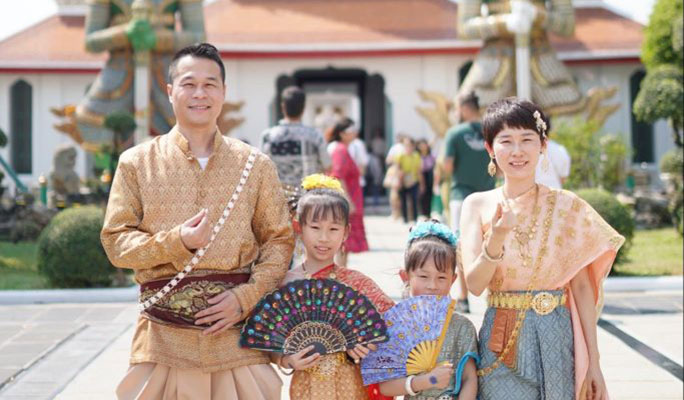 ワットアルンでのタイ衣装レンタル＆ヘアスタイリング－プロの写真撮影付き