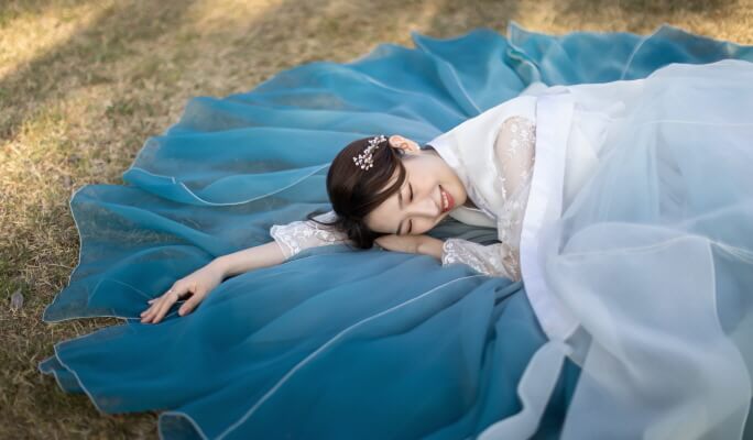 モダン韓服レンタル＆韓国の伝統家屋または景福宮での写真撮影