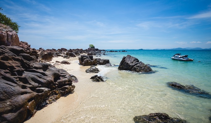 Khai Islands Tour by Speedboat (Half Day/Full Day) (+Snorkeling) (+ Lunch Option) - from Phuket