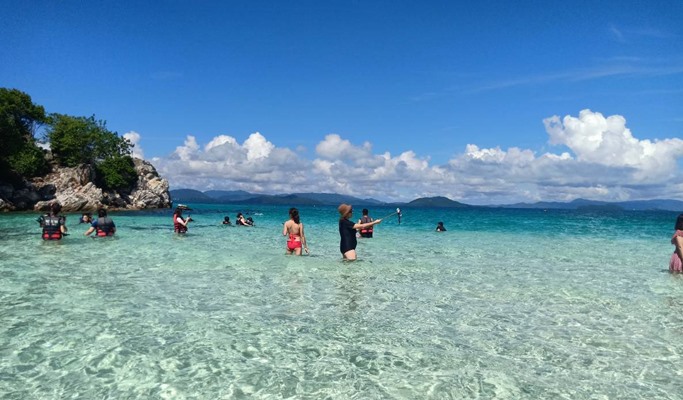 Khai Islands Tour by Speedboat (Half Day/Full Day) (+Snorkeling) (+ Lunch Option) - from Phuket