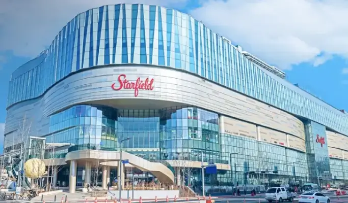 Suwon Hwaseong Fortress + Gwangmyeong Cave + Starfield Suwon 1 Day Tour - from Seoul