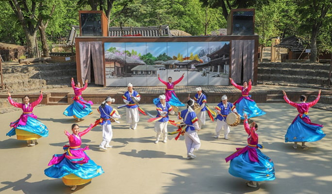 2024 New Year's Eve Sunset Tour: Korean Folk Village + Seohaerang Cable Car + Tando Port - from Seoul (Dec 31)