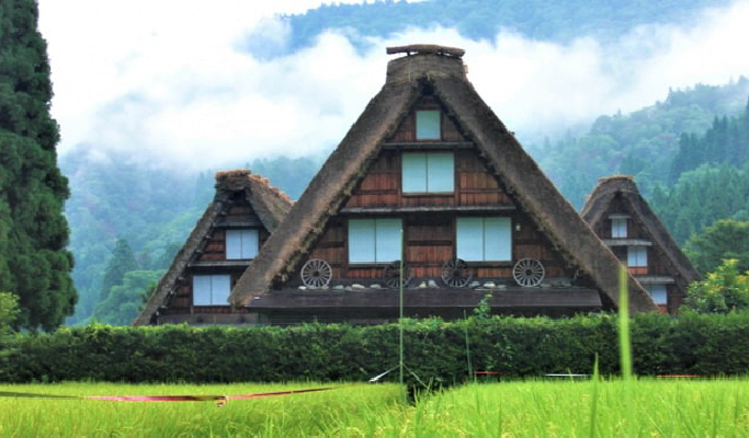 Kamikochi & Tateyama Kurobe Alpine Route & Shirakawa-go 2D1N Tour from Nagoya