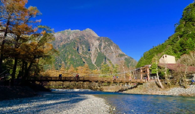 Kamikochi & Tateyama Kurobe Alpine Route & Shirakawa-go 2D1N Tour from Nagoya