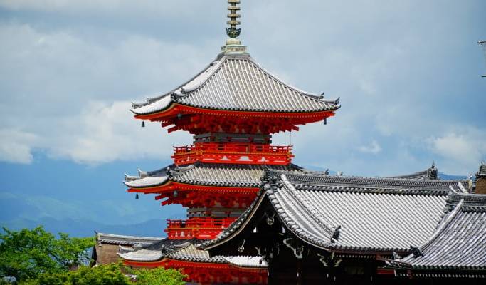Kyoto Yanagiya Kannon & Arashiyama & Kiyomizudera 1 Day Tour from Oksaka/Kyoto