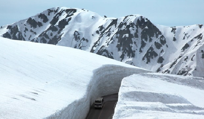 Kamikochi & Tateyama Kurobe Alpine Route & Shirakawa-go 2D1N Tour from Nagoya