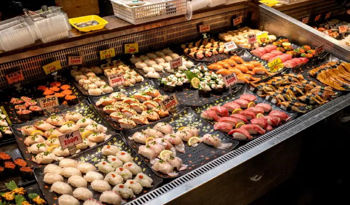 Fukuoka Food & Culture Day Tour to Karato Seafood Market, Kokura Castle & Dazaifu