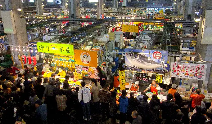 Fukuoka Food & Culture Day Tour to Karato Seafood Market, Kokura Castle & Dazaifu