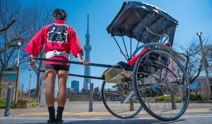 Tokyo Asakusa Sightseeing Rickshaw Tour