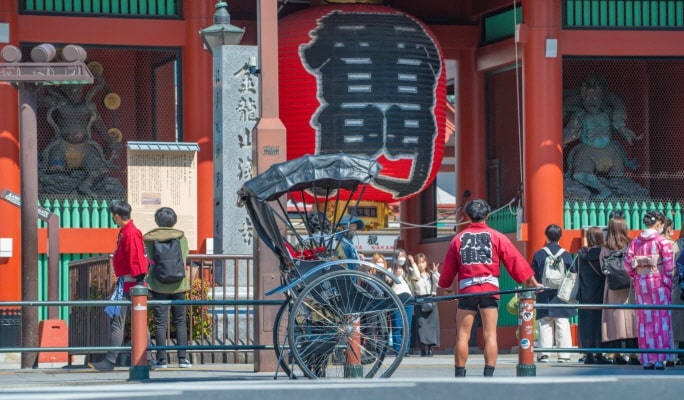 Tokyo Asakusa Sightseeing Rickshaw Tour