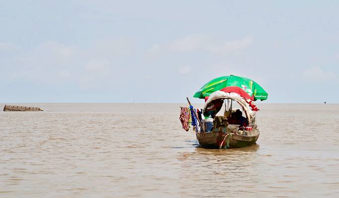 Siem Reap Tonle Sap Lake & Chong Khneas Floating Market Tour (Half Day)