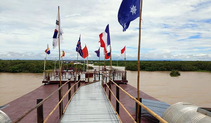 Tonle Sap Lake Floating Village Tour by Boat (+ Buffet Lunch on Floating Restaurant) (Half Day)