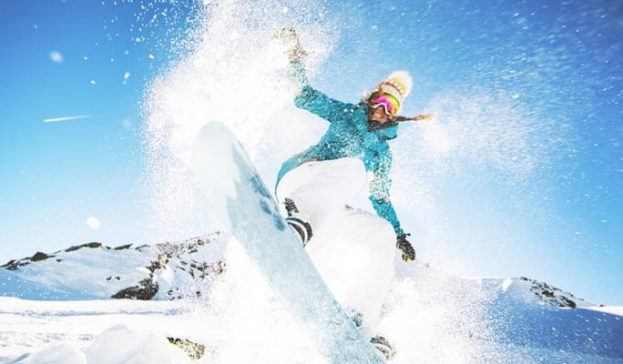 Mt. Fuji Skiing and Onsen 1 Day Tour From Tokyo