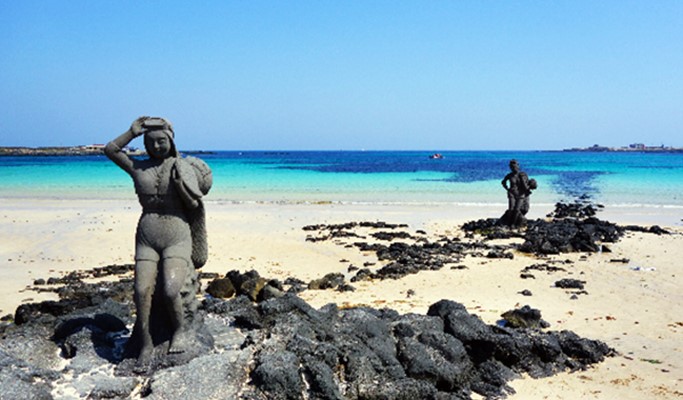 Udo Island + Eco Land Jeju 1 Day Tour + Ice Cream Making Experience