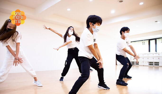 K-POP Dance Class with Professional Choreographers for Top K-POP Artists