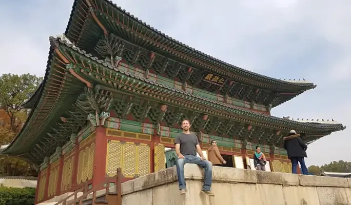 Changdeokgung/ Gyeongbokgung Palace Walking Tour with Hanbok Rental