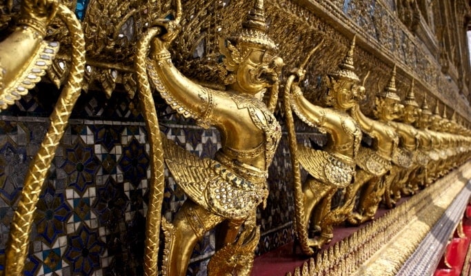 Damnoen Saduak Floating Market & Grand Palace 1 Day Tour - from Bangkok