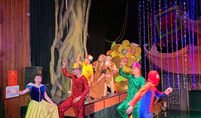Water Puppet Show Ticket at Thang Long Water Puppet Theater in Hanoi