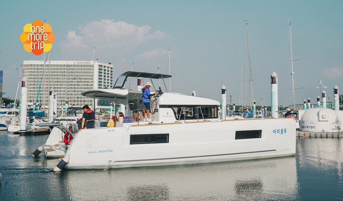 Arabetgil Yacht Tour & Water Activity (kayaking or water biking)