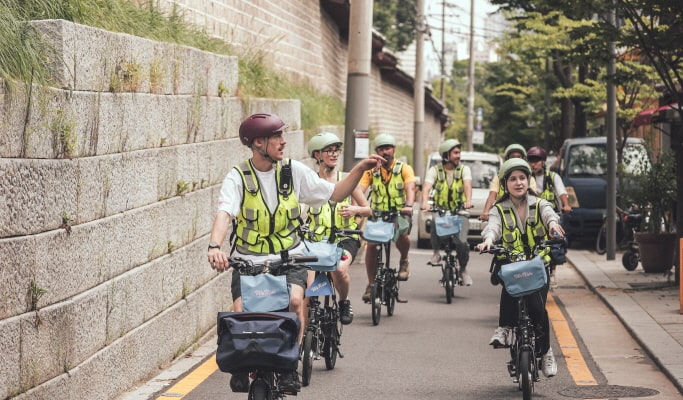 Seoul Bike Tour: Afternoon Happy Hour Electric Bike Tour