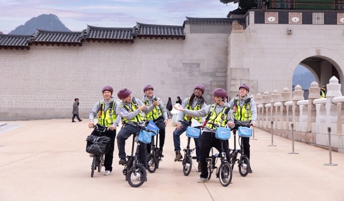 Seoul Bike Tour: Morning Electric Bike Tour
