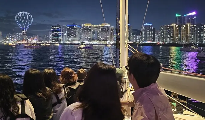 Busan Day & Night Yacht Tour by Y Holic (Public or Private Options)