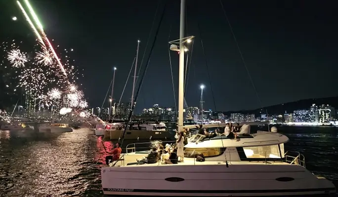 Busan Day & Night Yacht Tour by Y Holic (Public or Private Options)