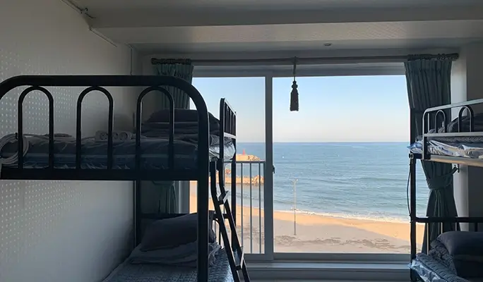 襄陽（ヤンヤン）イング海水浴場のゲストハウスで1泊2日（＋サーフィンレッスンとレンタル、BBQディナーパーティー、パブ巡り）