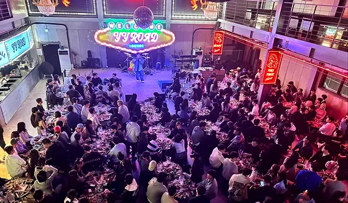 襄陽（ヤンヤン）イング海水浴場のゲストハウスで1泊2日（＋サーフィンレッスンとレンタル、BBQディナーパーティー、パブ巡り）